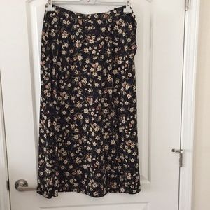 Ladies Skirt
